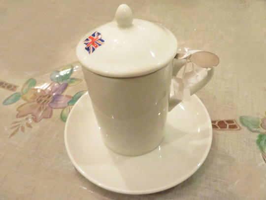 ティーバッグの正しい淹れ方 ティーカップではなくマグカップを使う 英国紅茶専門店ロンドンティールーム